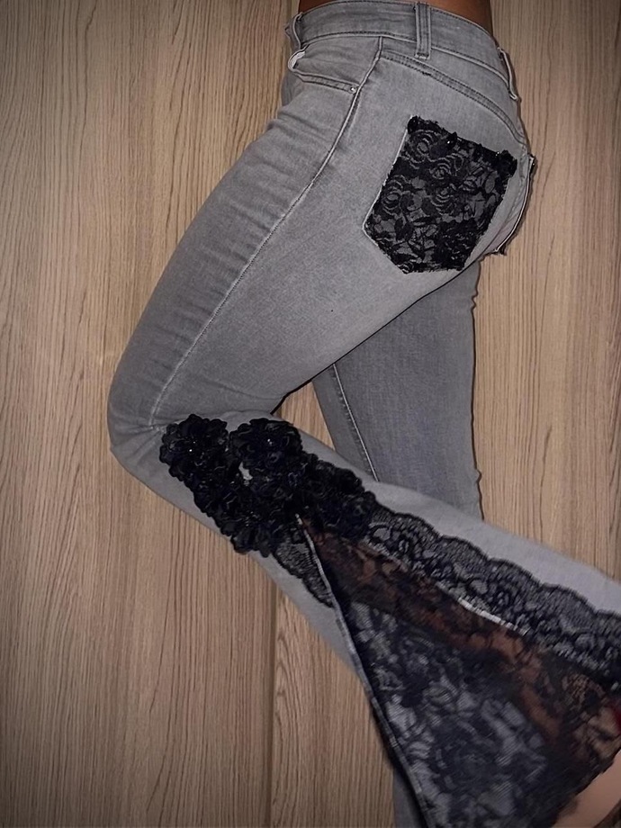 Kot pantolonda dantel detayları güzel oluyor mu?