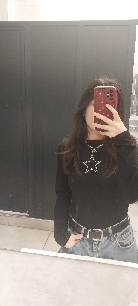 Her ayna gördüğünüzde selfie ya da fotoğraf çeker misiniz, ben yalnız değilim değil mi?