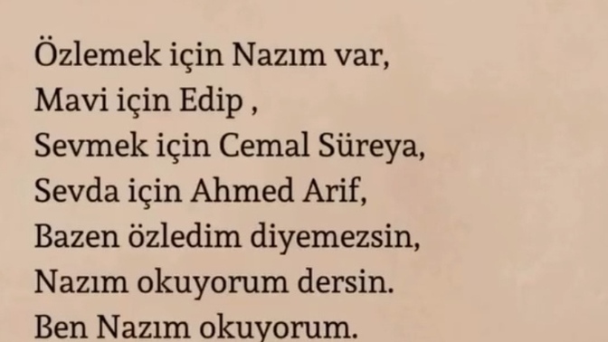 Nazım okuyor, sait faik’e sarılıyor, Gabriele Münter’i seviyor, kırlangıçlarla dans ediyorum.😻 Ya seeen? Sen napıyoorsun?