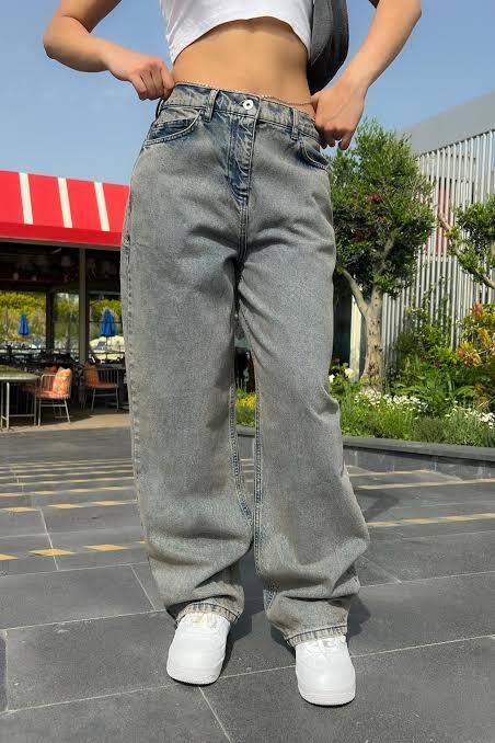 Sizce Bootcut pantolonlar mı yoksa Baggy pantolonlar mı?