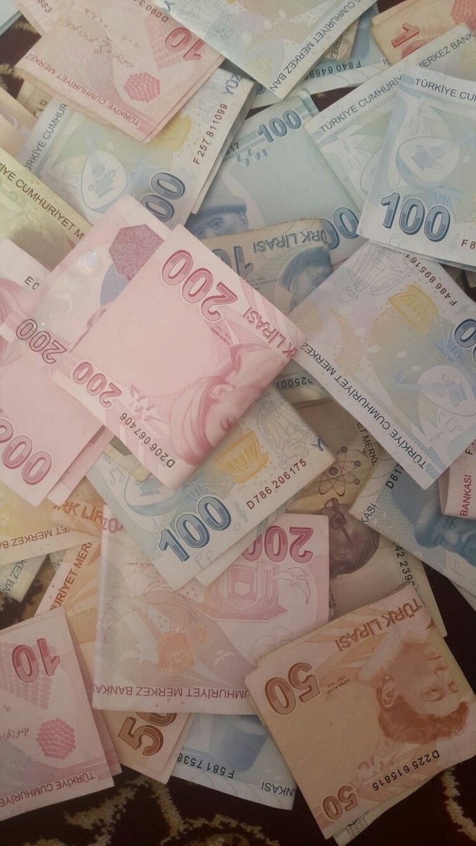 Maaş mı yetersiz yoksa harcamalar mı fazla?