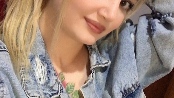 Bu fotoya hangi şarkı gider, romantik mi yoksa eğlenceli mi olsun?