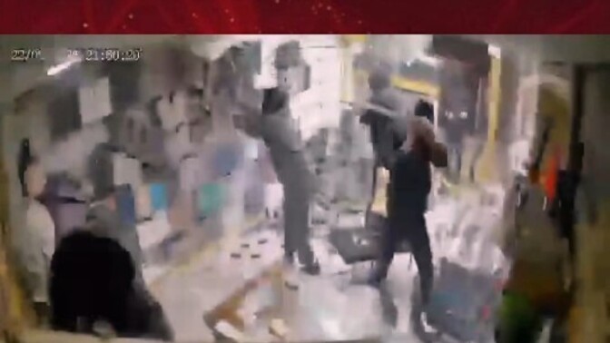 Batı ve modernizm gerçekten hiç insan olamadı mı, sizce bunlar insan mı?