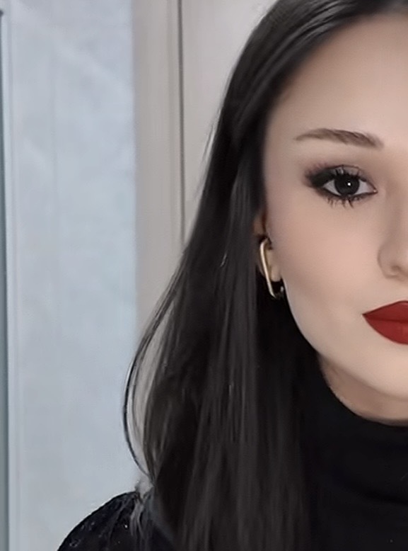 Sizce göz içine siyah kalem çekilmeli mi çekilmemeli mi?