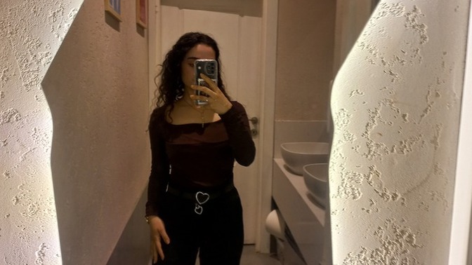 Bu fotoğrafa göre kaç kilo gösteriyorum, kaç kilo duruyorum sizce?