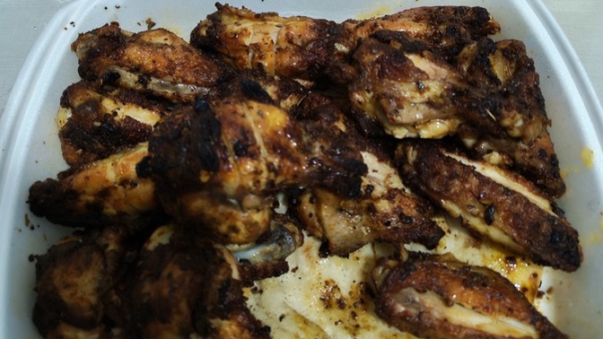 Tek başınıza 1 kilo tavuk kanat yiyebilir misiniz?