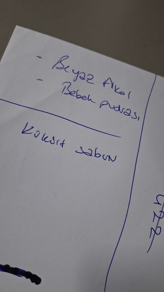 Sivilce izleri ve cilt lekeleri için en etkili leke kremi hangisi?