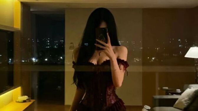 Sizce hangi estetik daha güzel vampir gotik tarz mı soft prenses tarz mı?