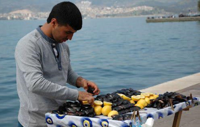 Seyyar satıcılardan alışveriş yapar mısın?