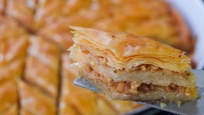 Evde en iyi ev baklavasını kim yapıyor baklavalarım?