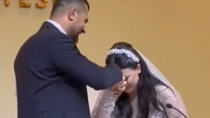 Nikahta gelinle, damat nasıl öpüşmeli?