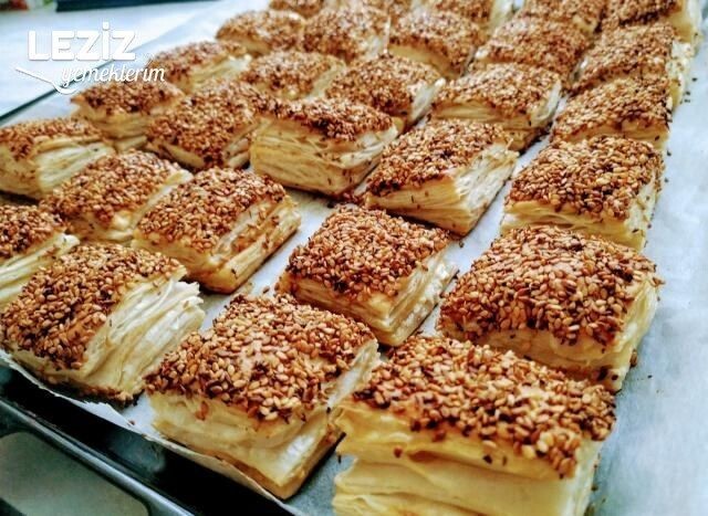 Milföy börek mi simit mi daha çok seversiniz, kahvaltıda hangisini seçersiniz?