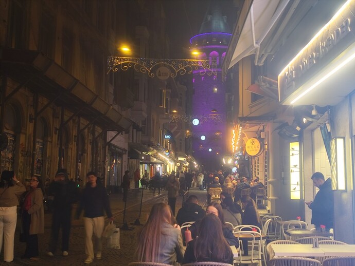 Geceye bir şarkı bırakacak olsan hangisini seçerdin?