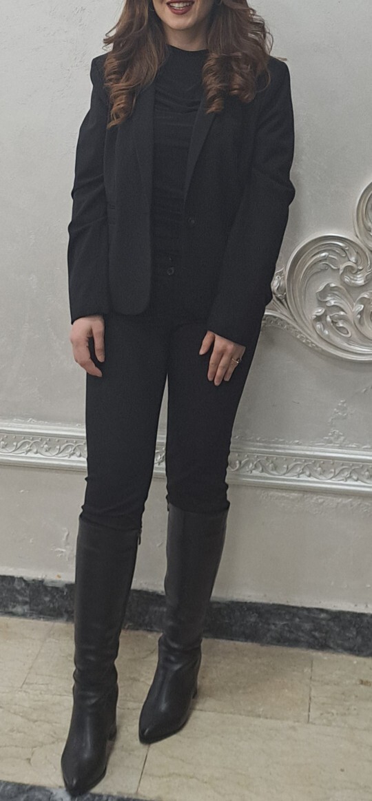 Bu kombinle düğüne gitsem çok mu sırıtırım, sizce olur mu?
