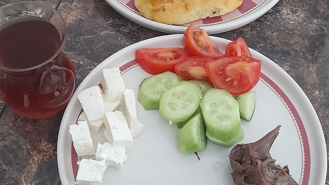 Sabahları kahvaltı yapar mısınız?