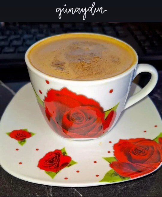 Siz sabaha nasıl başlıyorsunuz, Türk kahvesi mi başka bir şey mi içiyorsunuz?