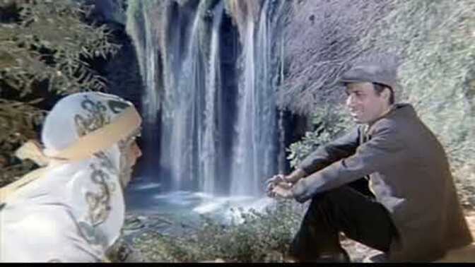 Hayatının en zor günlerini hangi şarkıyla atlattın?