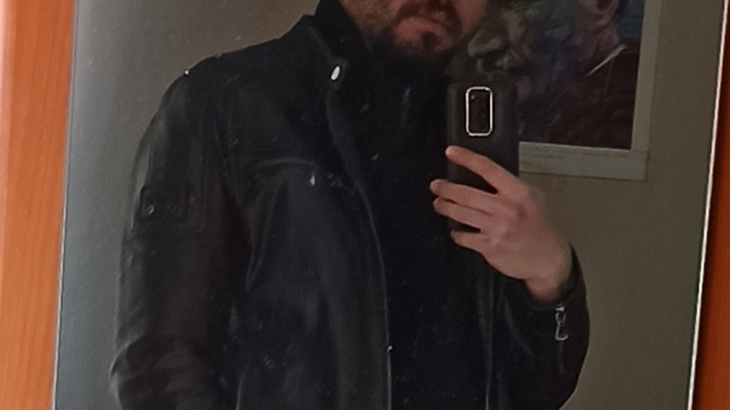 Giyimde tamamen siyah itici mi çekici mi?