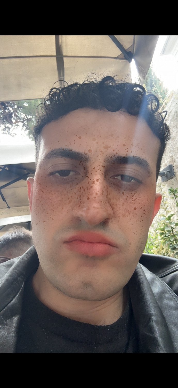 Kızlar, erkeklerde en çekici bulduğunuz saç stili hangisi ve neden?