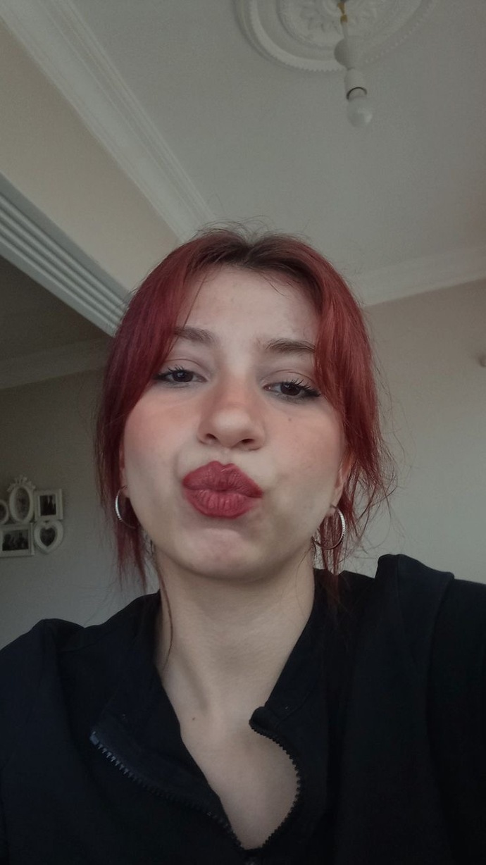 Evli 4 çocuklu bir adamla konuşuyoruz sadece sohbet amaçlı ne yapmalıyım?