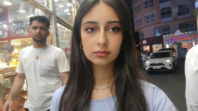 Ön ve arka kamera farkı bende çok fazla, aynı kişi olduğum anlaşılıyor mu?