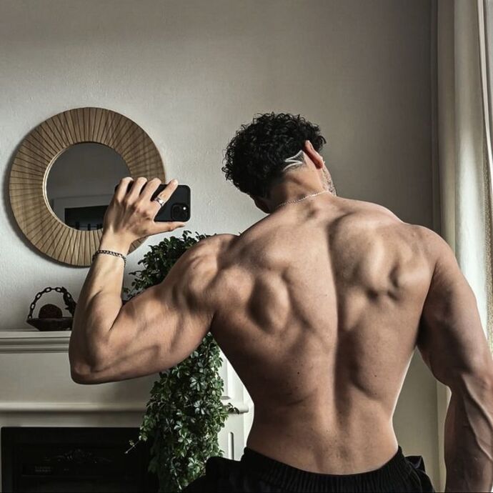 Spor yapan karşı cinste yüksek dozda kas çekici mi, sence nasıl?