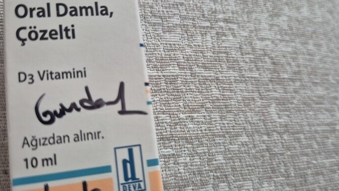 Arkadaşlar doktor d vitamini yazdi ama günde kaç defa damla kullanacağımı yazmadı?
