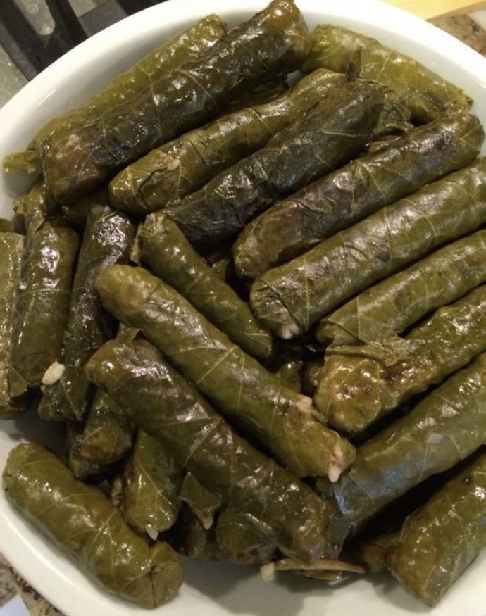 Yaprak sarması etlimi olur etsiz mi?