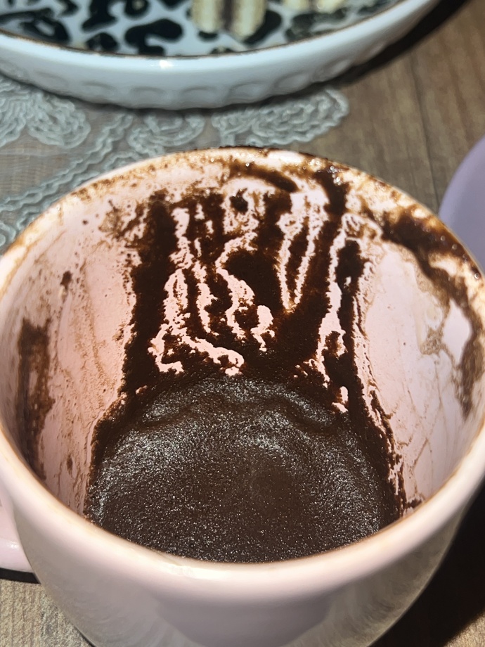 Fotoğrafımdan kahve falıma bakıp ilişkiler ve gelecekle ilgili ne görüyorsunuz?