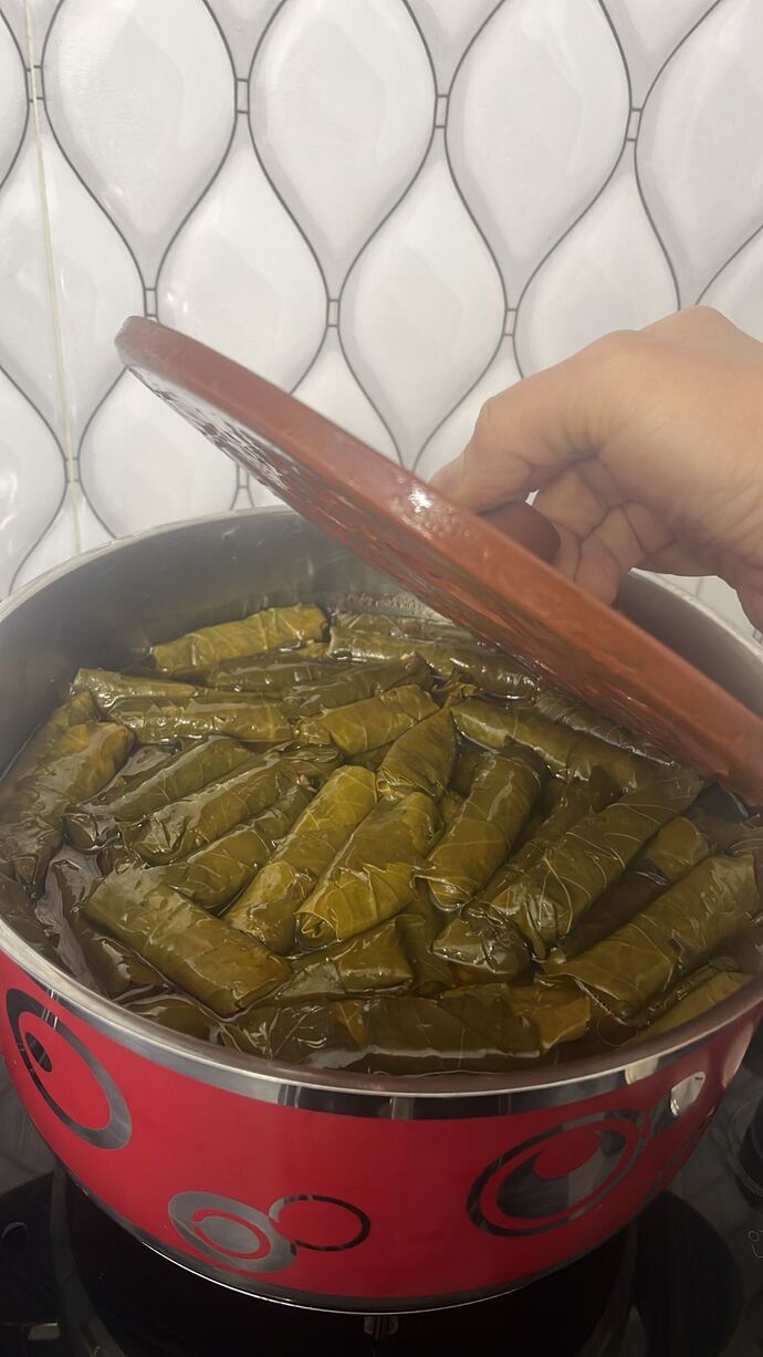Zeytin yağlı yaprak sarması sever misiniz?