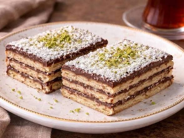 Zenginlerin tadını bilmediği o pasta! Bisküvili pasta sever misin?