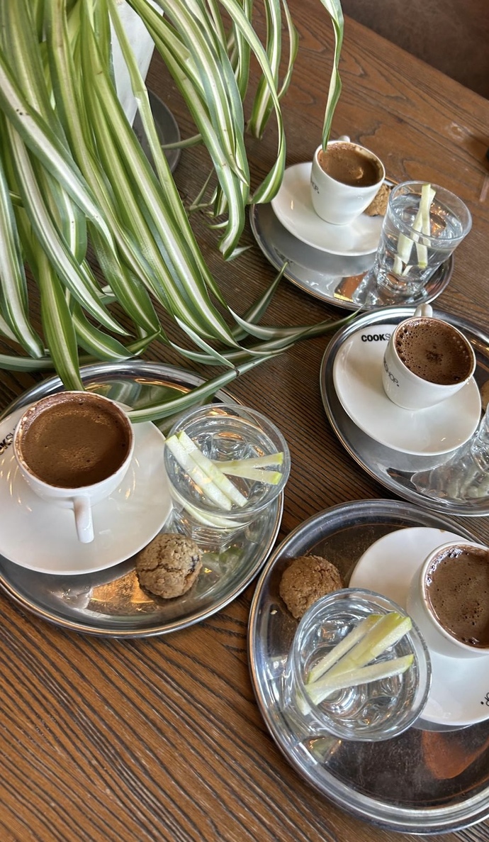 😊Kahvaltı sonrası kahve ☕️