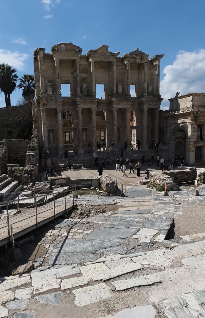 Efes Antik Kentini gezdin mi?