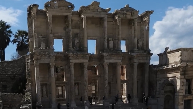 Efes Antik Kenti'ni gezdin mi?