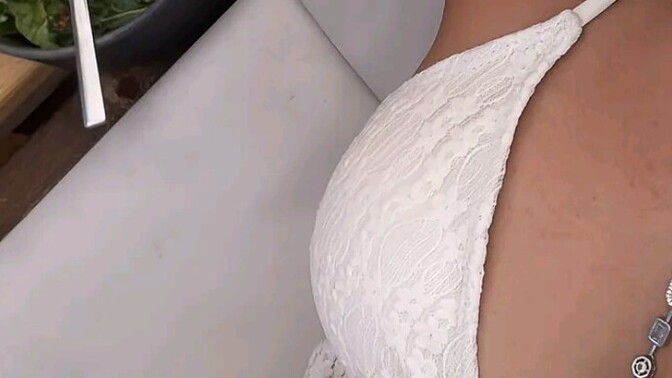Bikini mi tercih edersiniz Mayo mu?