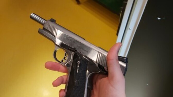 Daha önce hiç silah kullandın mı?