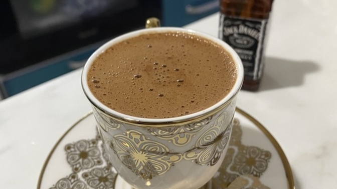 Kahveyi nasıl içersiniz, sade mi şekerli mi yoksa orta mı tercih ediyorsunuz?