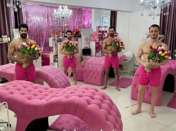 Moskovada bir güzellik merkezinin reklamı sosyal medyada gündem oldu 🌸?