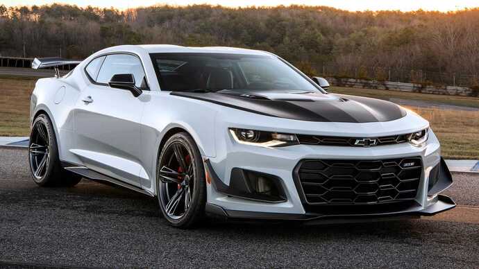 Chevrolet Camaro nasıl bir araba, alınır mı kullananlar memnun mu?