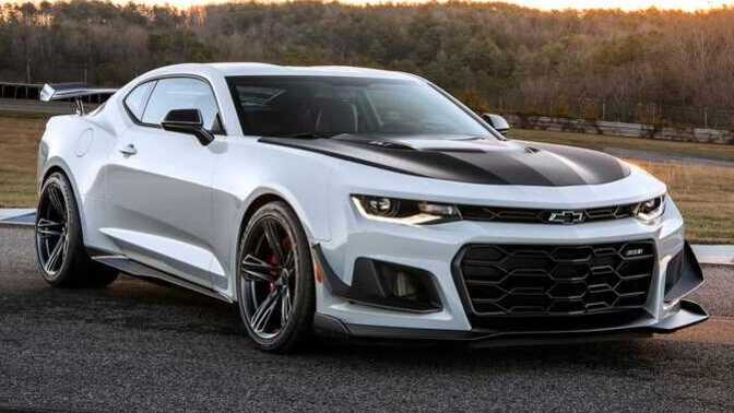 Chevrolet Camaro nasıl bir araba, alınır mı kullananlar memnun mu?