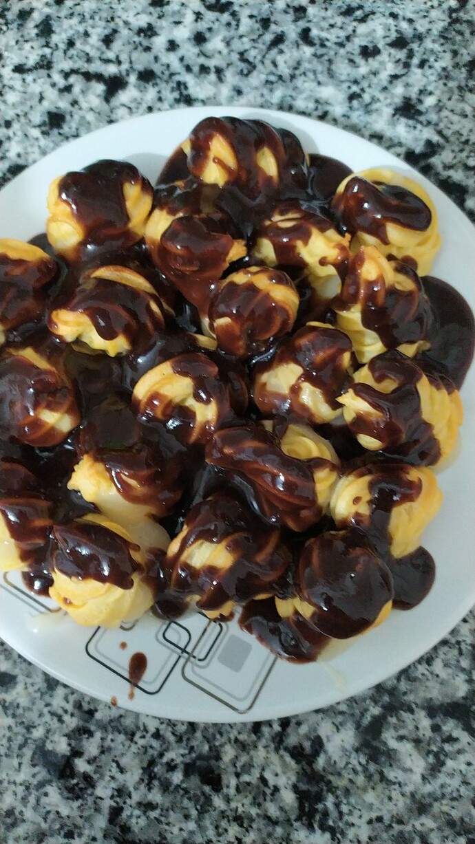 Akşama yaptığım bu tatlı sizce nasıl olmuş, güzel duruyor mu?