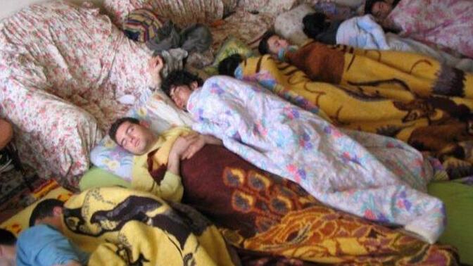 Aile yanında yaşayan kızların ilişki yaşaması daha mı zor yoksa erkeklerin mi?