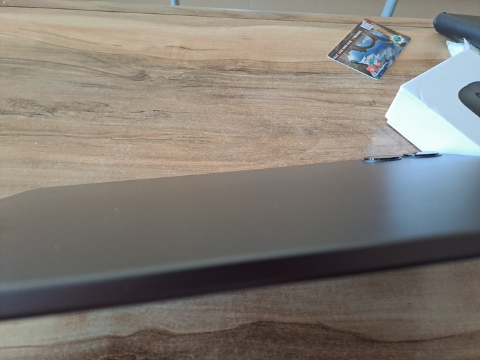 TTamir konusunda bilgisi olan var mı, tabletin bataryası mı şişmiş olabilir?