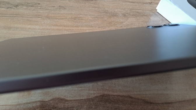 TTamir konusunda bilgisi olan var mı, tabletin bataryası mı şişmiş olabilir?