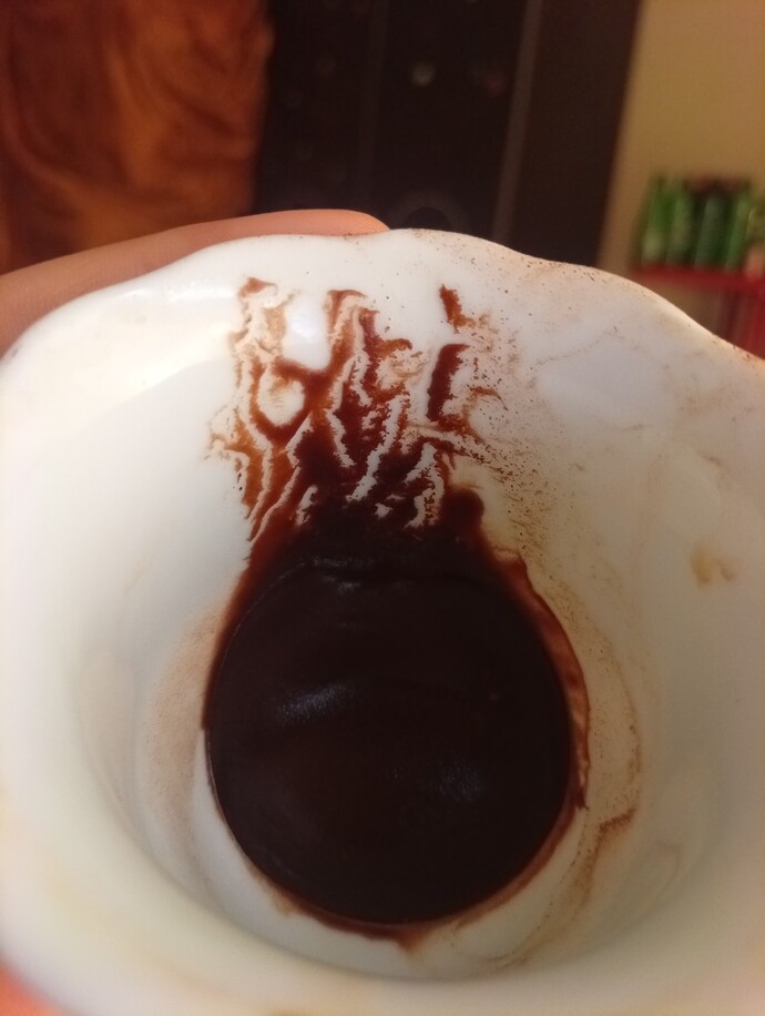 Aranızda gerçekten fal bakan var mı, benim için kahve falı bakar mısınız?