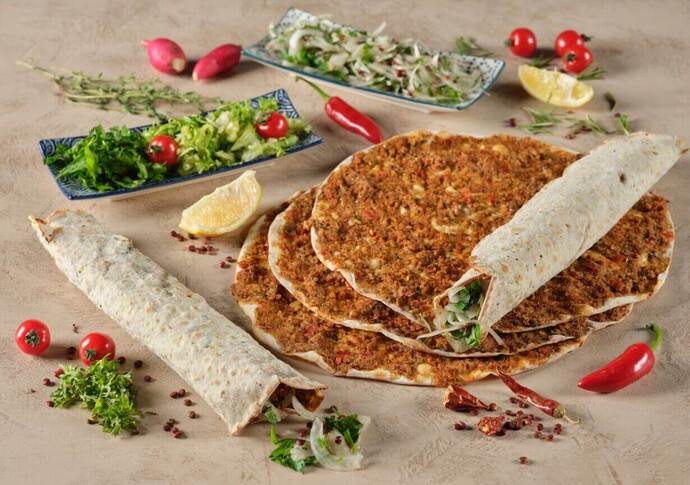 Yemek yapmayı mı daha çok seversin, yemeyi mi?