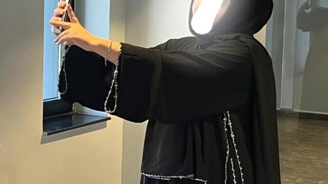 Siyah ferace giyen kapalı kızlara erkekler neden yaklaşmıyor, sizce sebep ne?