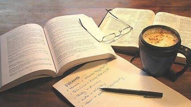Bir kitap olsaydın, son cümlen ne olurdu söyleyim mi?