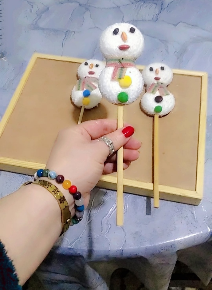 Etipuftan yaptığım kardan adamlar nasıl olmuş⛄ ?