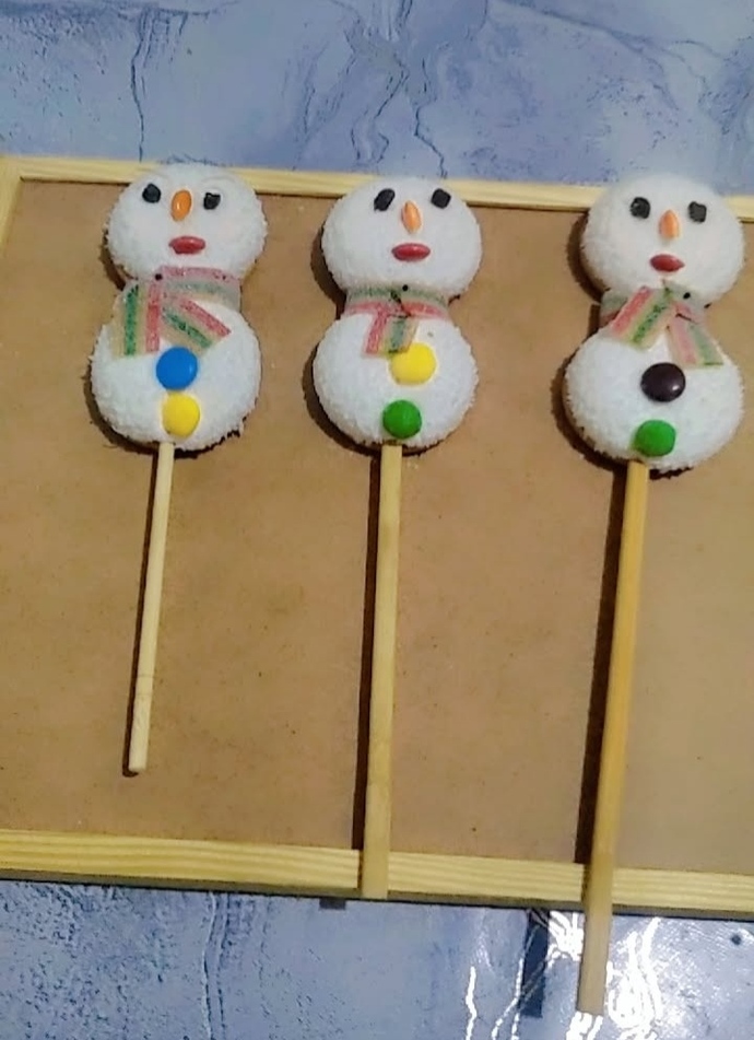 Etipuftan yaptığım kardan adamlar nasıl olmuş⛄ ?
